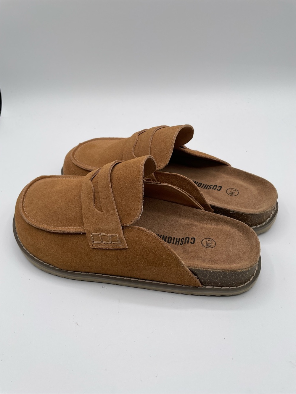 Cushionaire Women’s 7.5 Tan Suede Leather Slip-On Clog Loafer Mule NEW - Picture 5 of 13